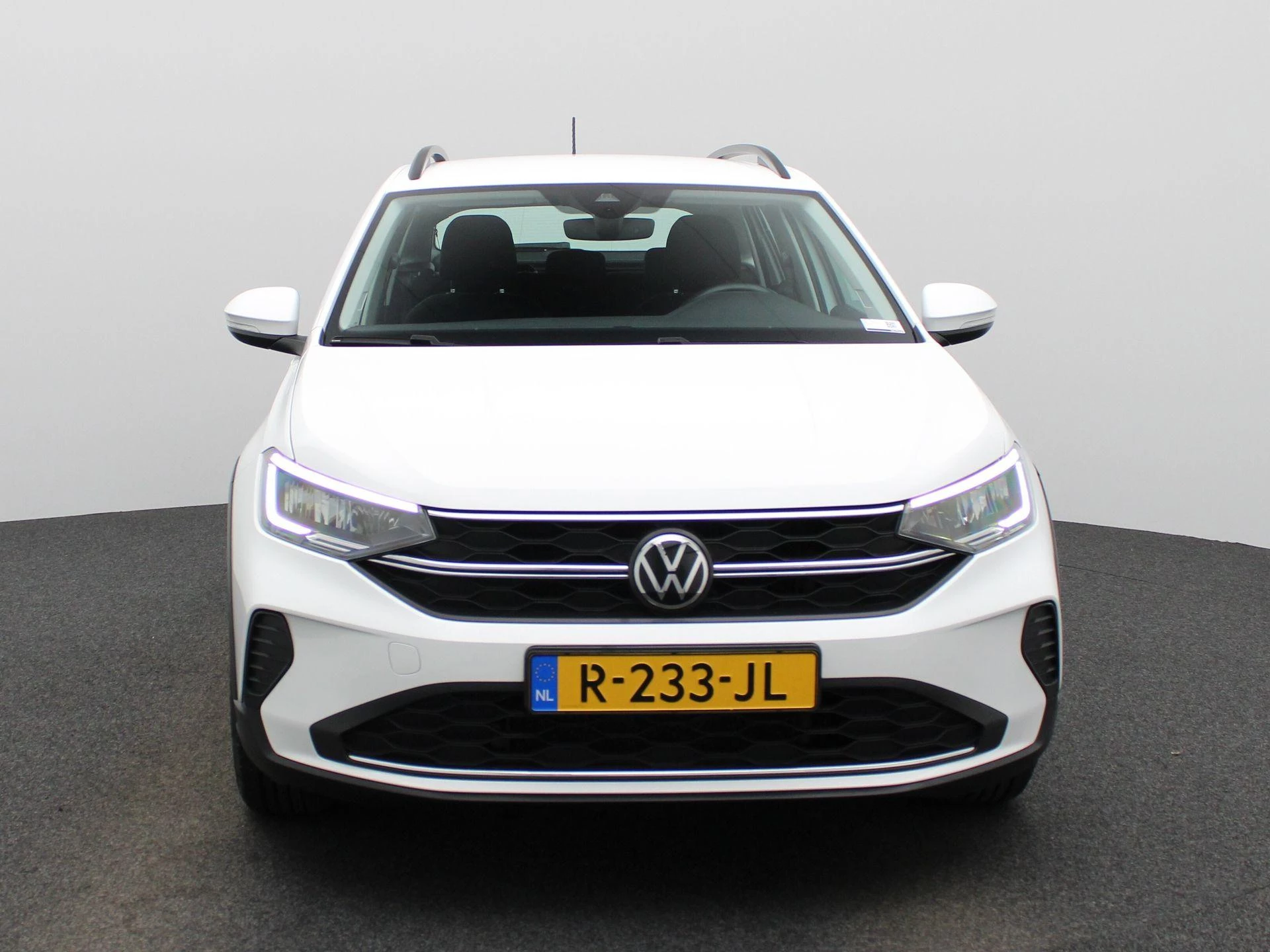 Volkswagen-Taigo-image-2