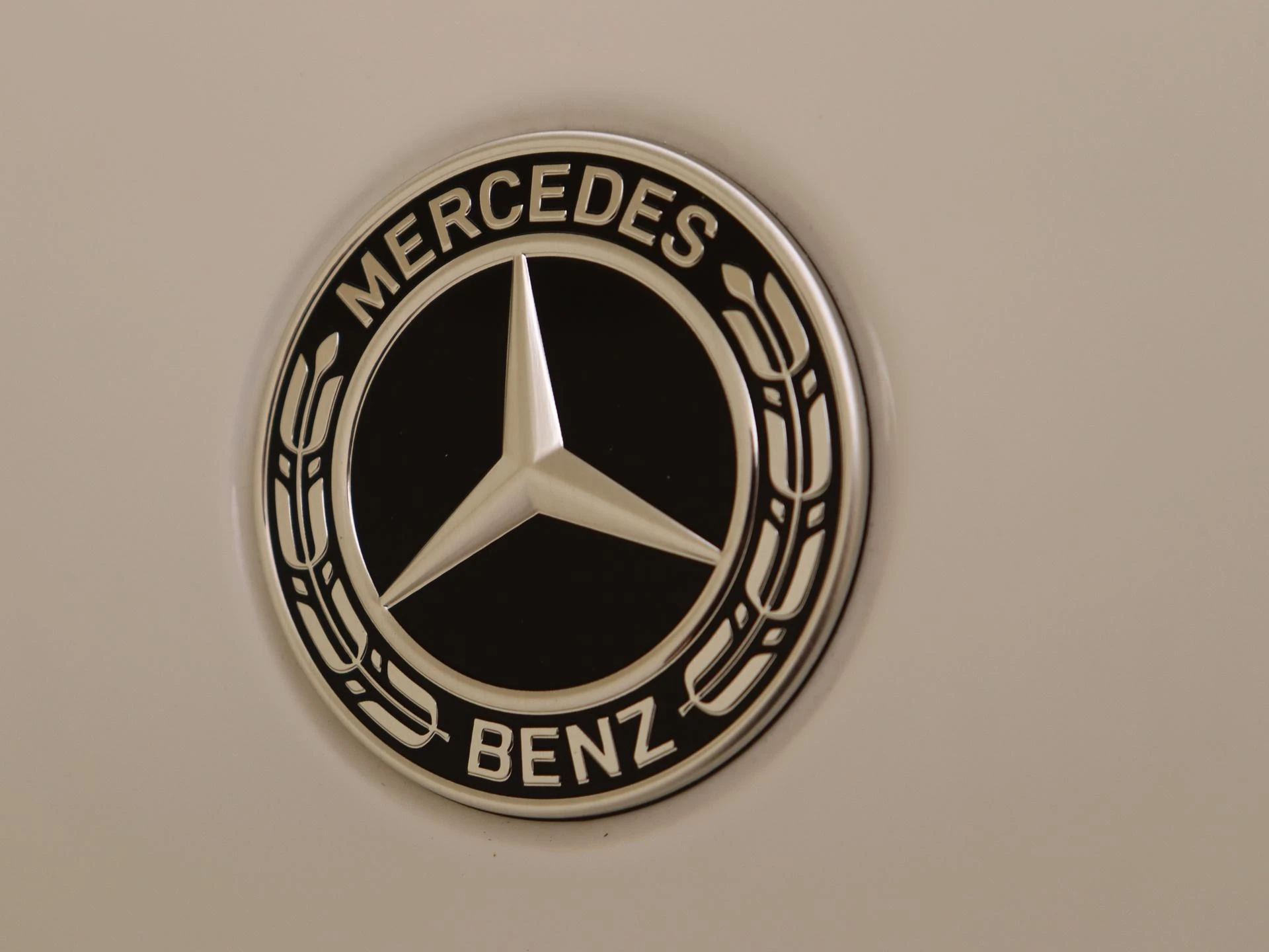 Mercedes-Benz-EQB-image-27