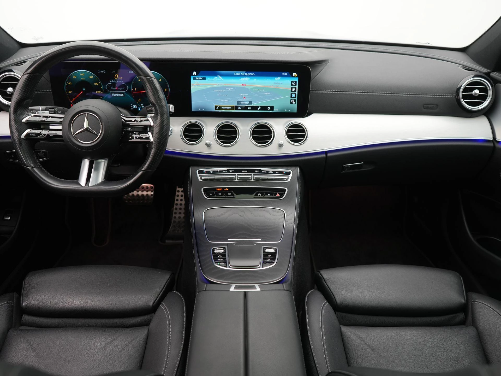 Mercedes-Benz-E-Klasse-image-7
