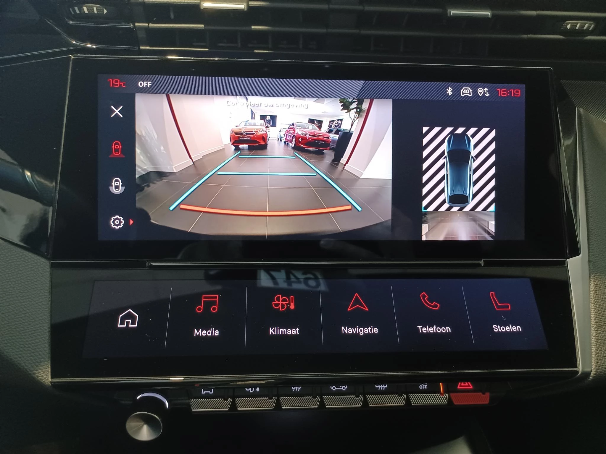 Peugeot-408-image-22