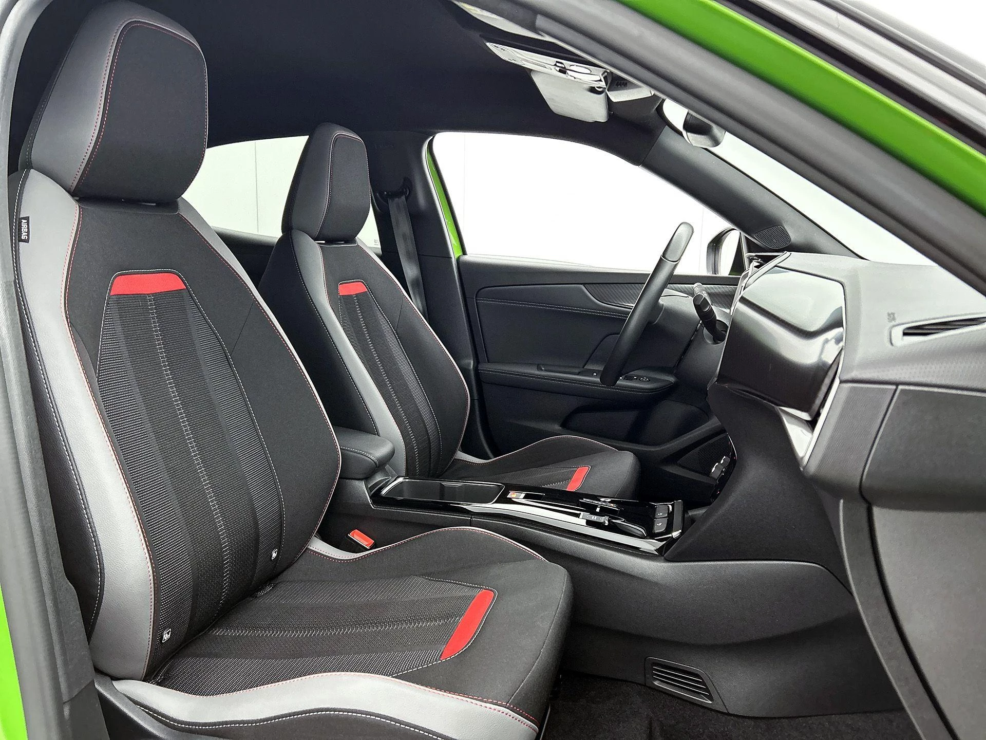 Opel-Mokka-e-image-35