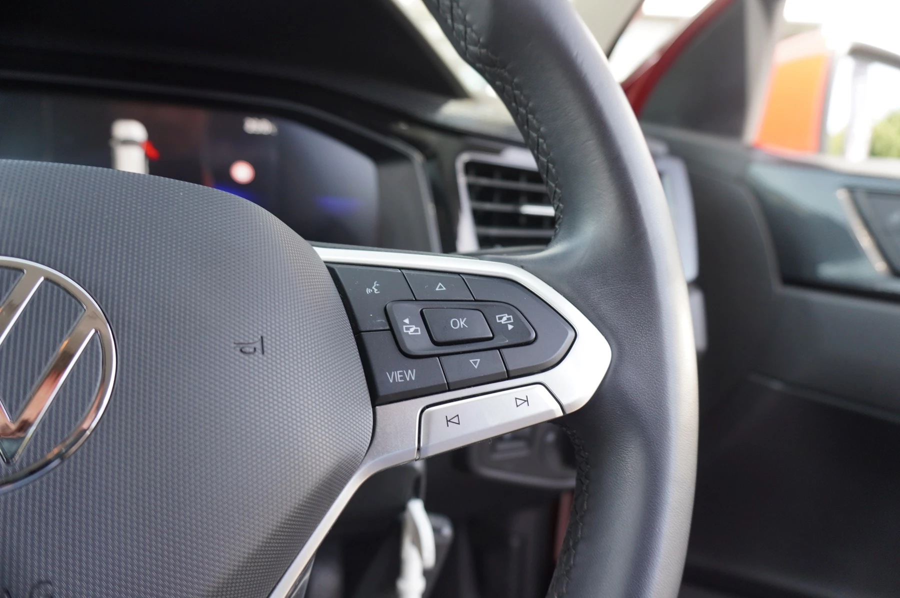 Volkswagen-Polo-image-34