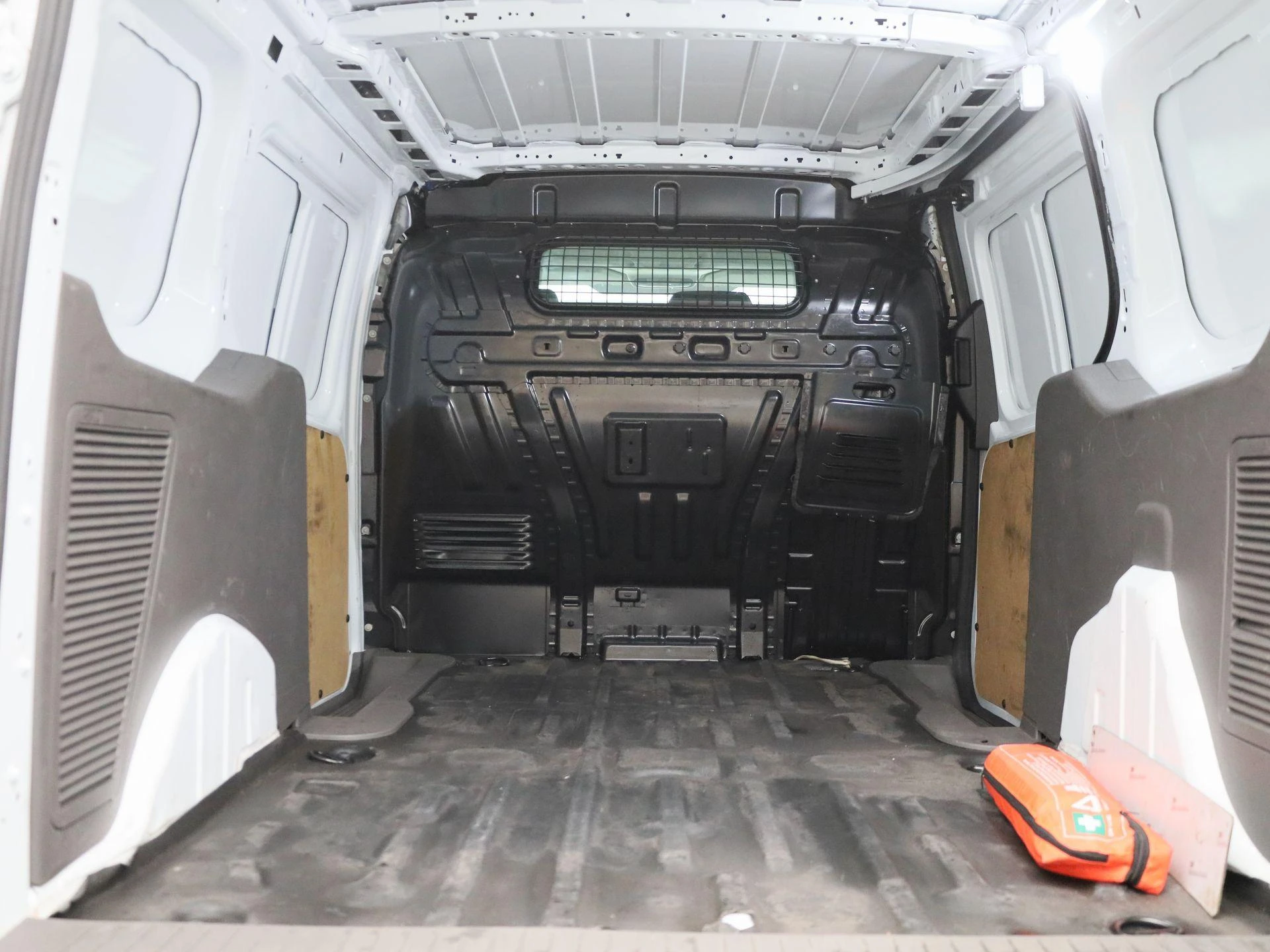 Ford-Transit Connect-image-24