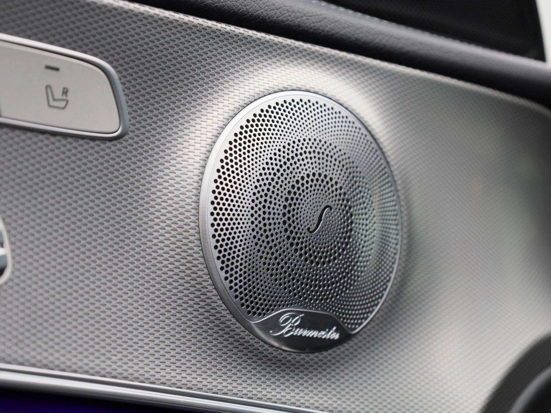 Mercedes-Benz-E-Klasse-image-33