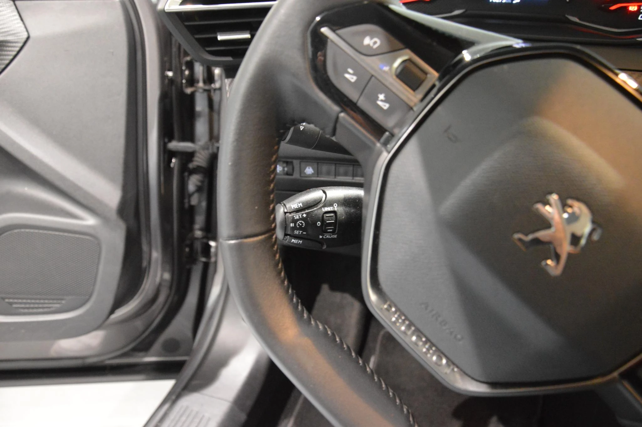 Peugeot-2008-image-13
