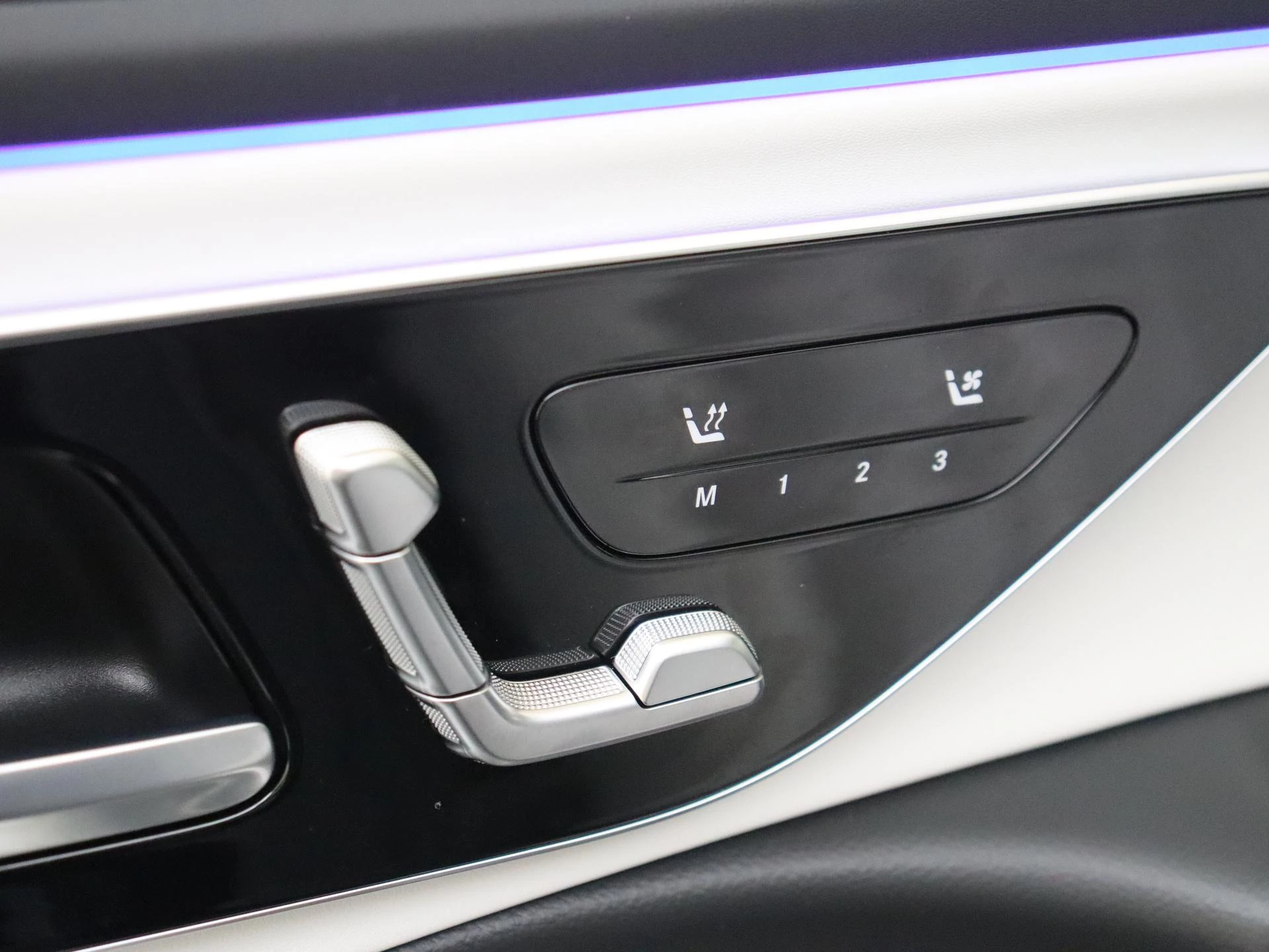 Mercedes-Benz-E-Klasse-image-29