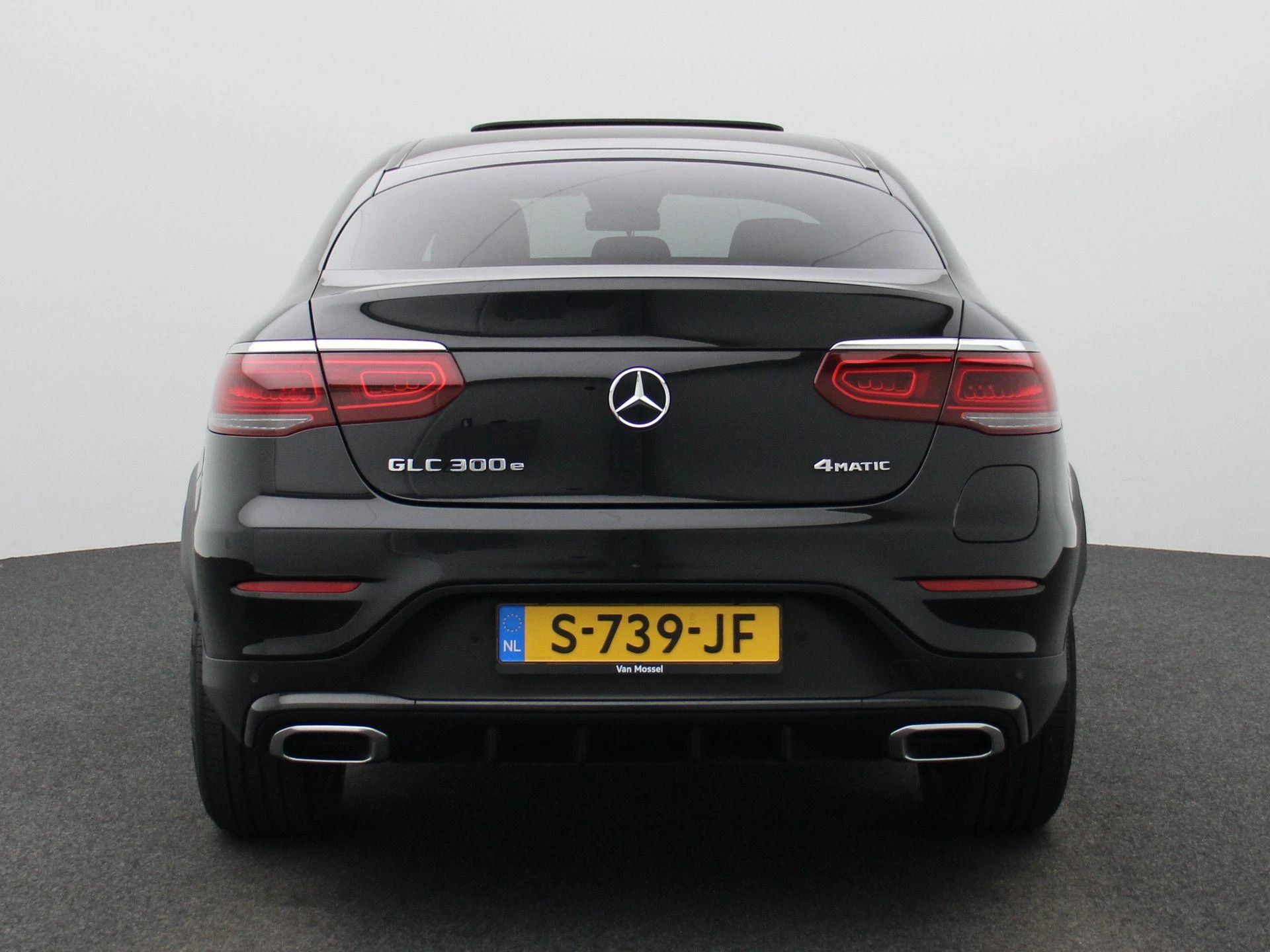 Mercedes-Benz-GLC-image-4