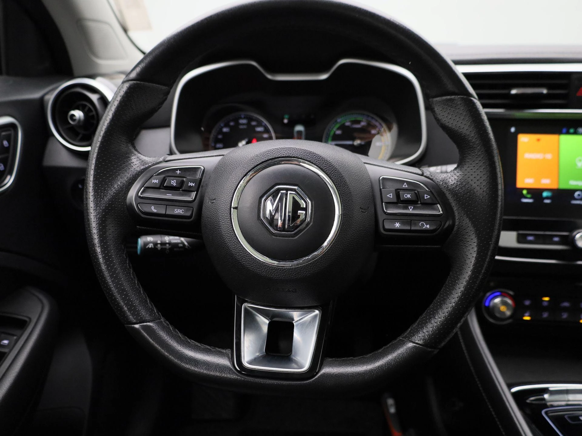 MG-ZS EV-image-6