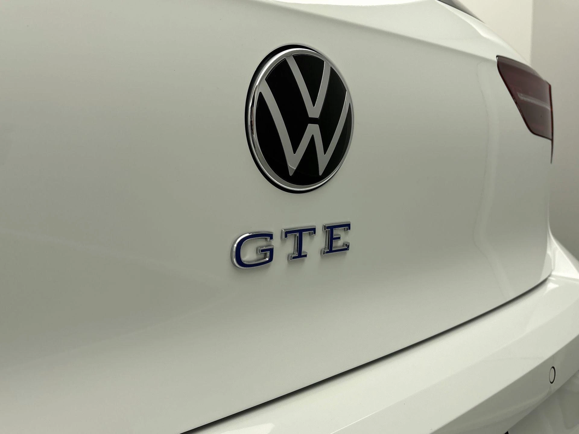 Volkswagen-Golf-image-20