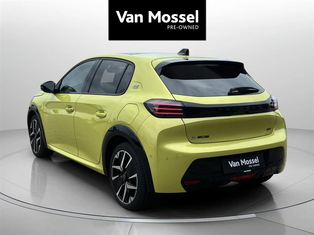 Peugeot-e-208-image-6