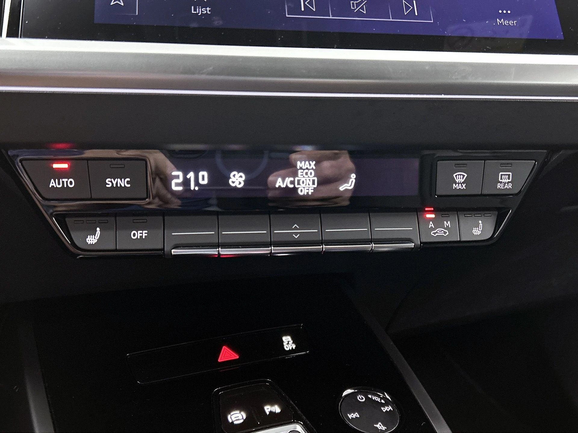 Audi-Q4 e-tron-image-22