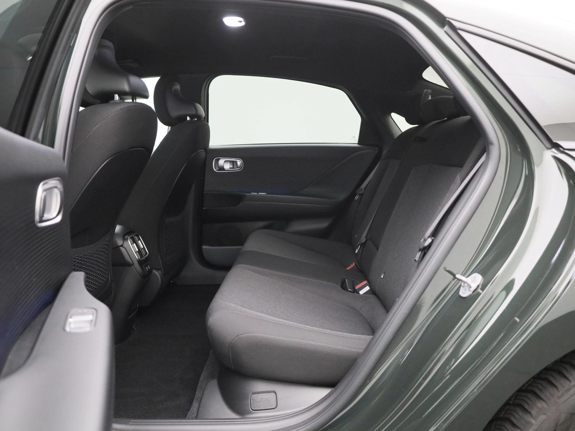 Hyundai-IONIQ 6-image-10