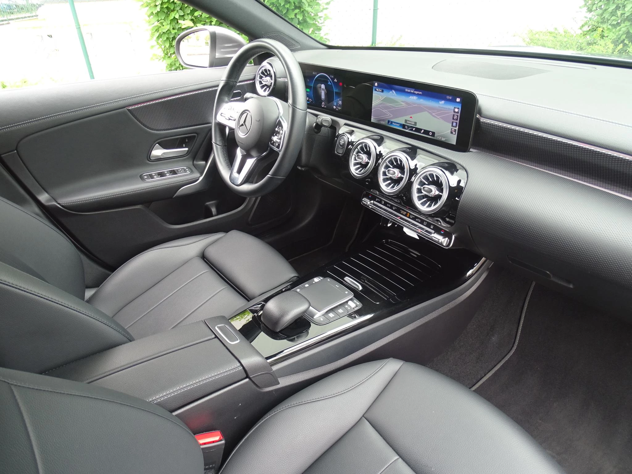 Mercedes-Benz CLA Shooting Brake 250 e Luxury Line