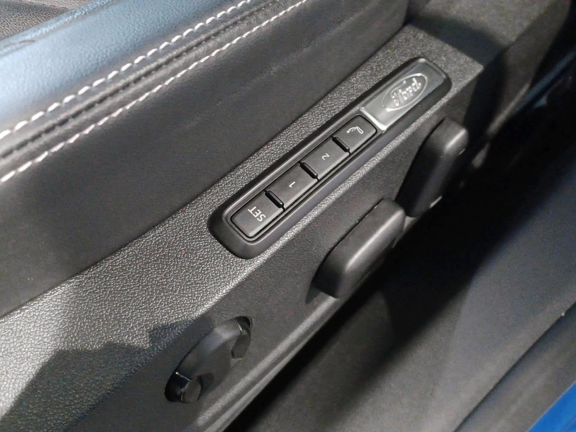 Ford Capri AWD Premium - 546km Range - Pano - 360 View