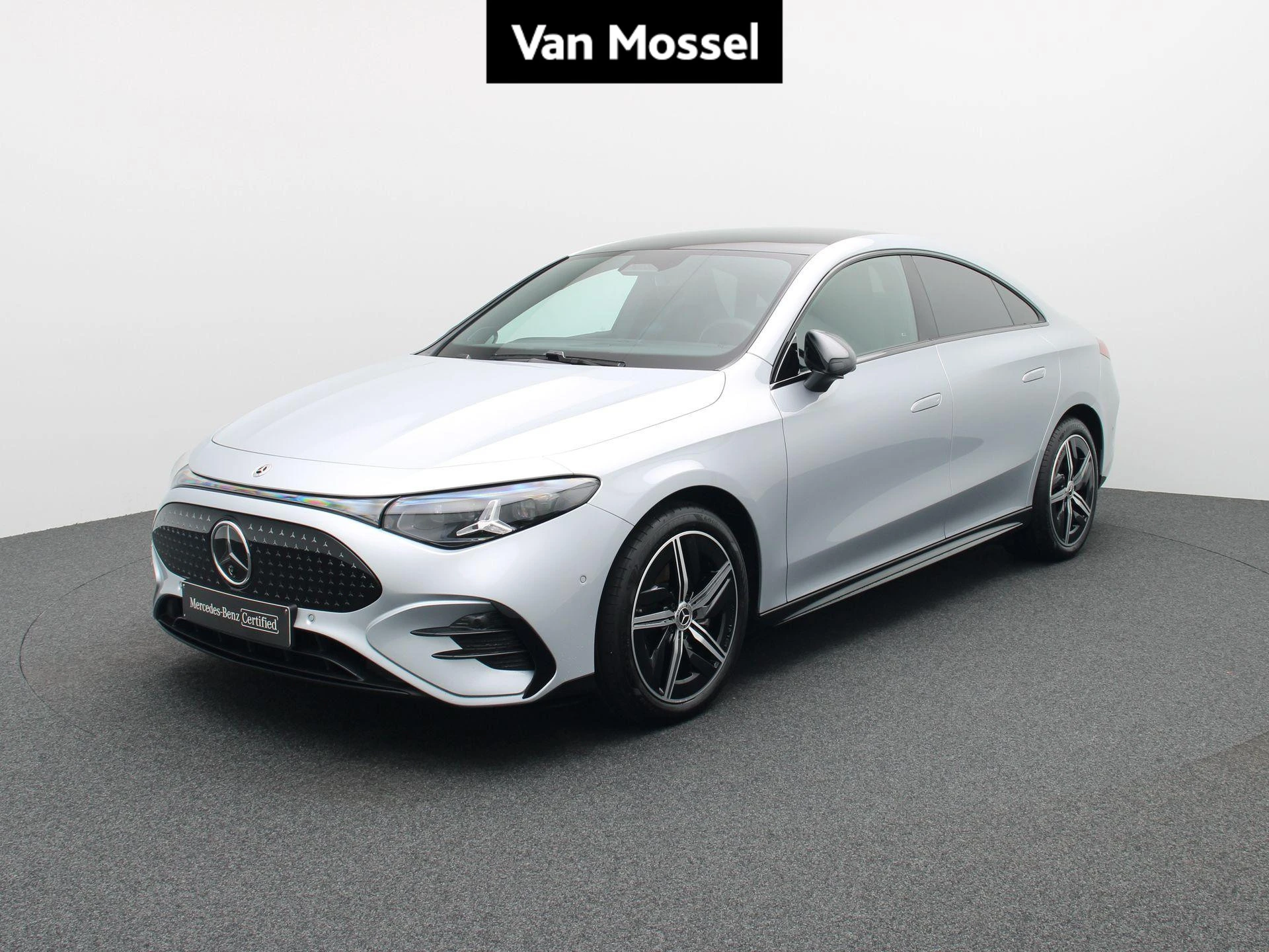 Mercedes-Benz-CLA-image-0