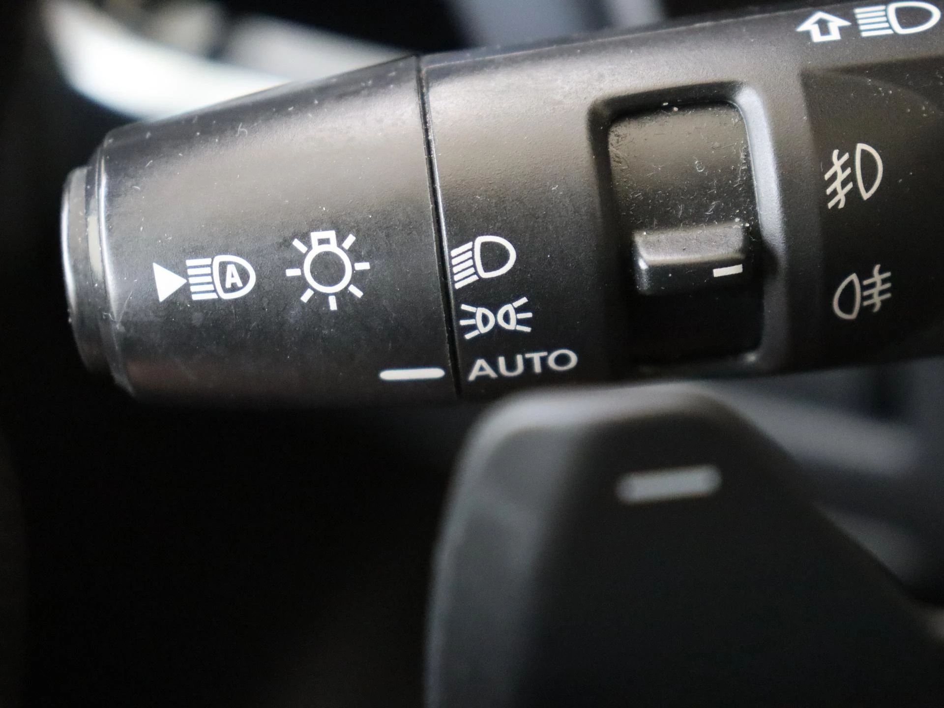 Nissan-QASHQAI-image-22