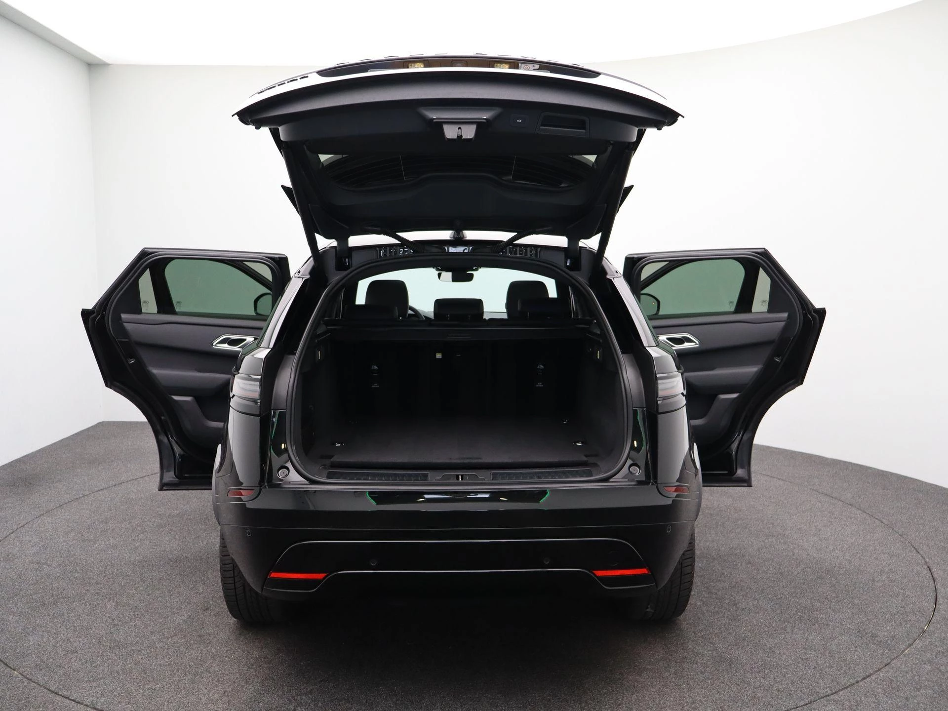 Land Rover Range Rover Velar 2.0 P400e AWD Dynamic SE PHEV