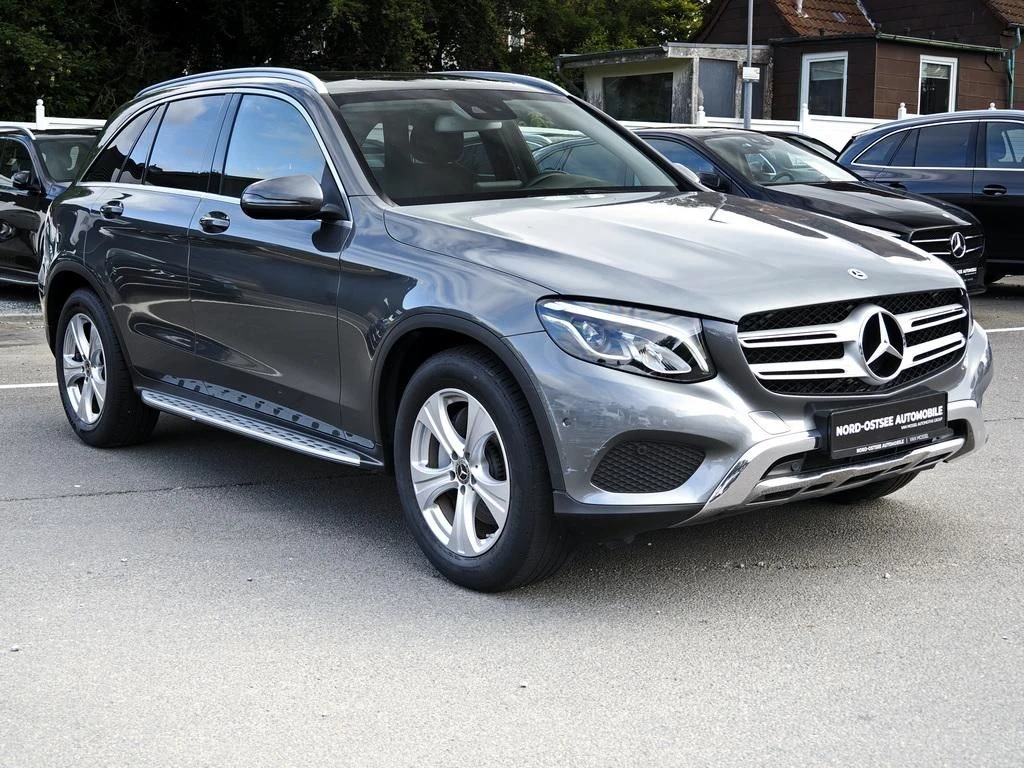 Mercedes-Benz-GLC 250-image-3
