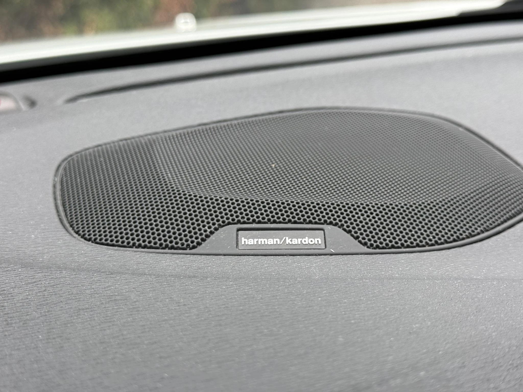 Volvo-V40-image-17