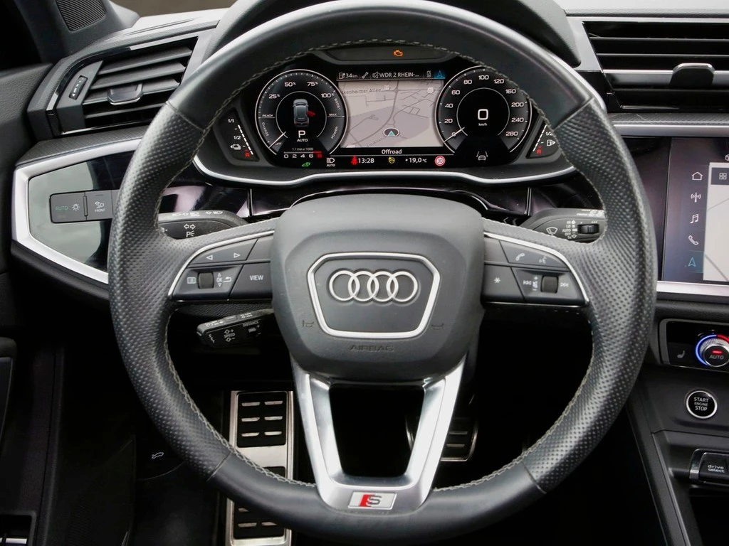 Audi Q3 45 TFSI e S line 360°CAM*LED*NAVI*VIRTAL*SHZ*