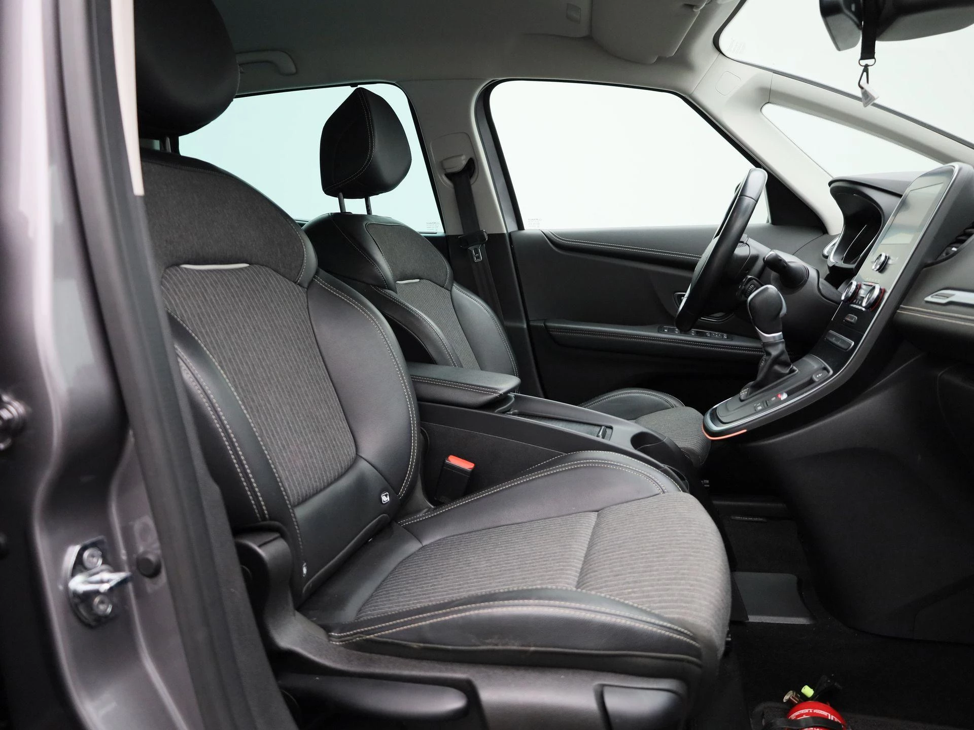 Renault Grand Scénic TCe 140 EDC GPF Intens 7P