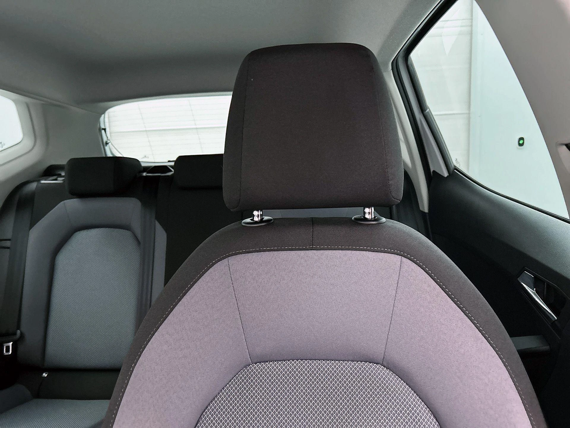 SEAT-Arona-image-11