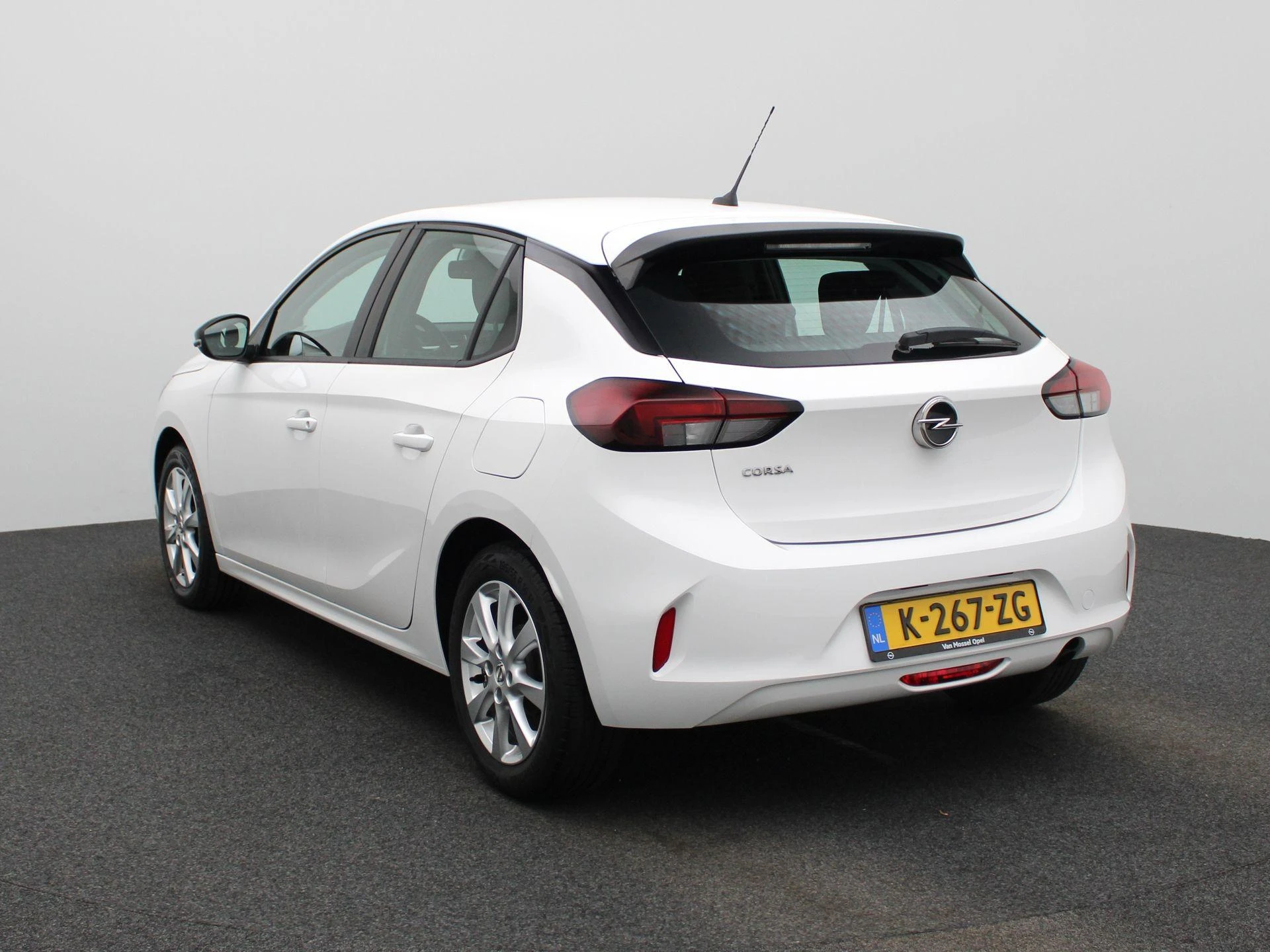 Opel-Corsa-image-1