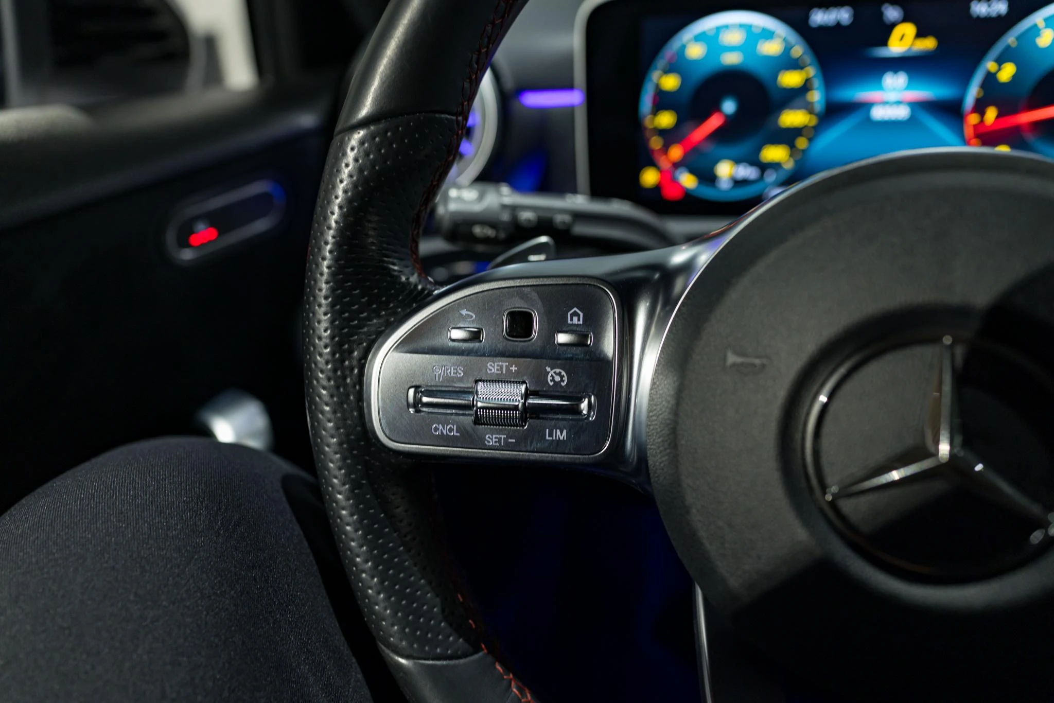 Mercedes-Benz-Classe A-image-25