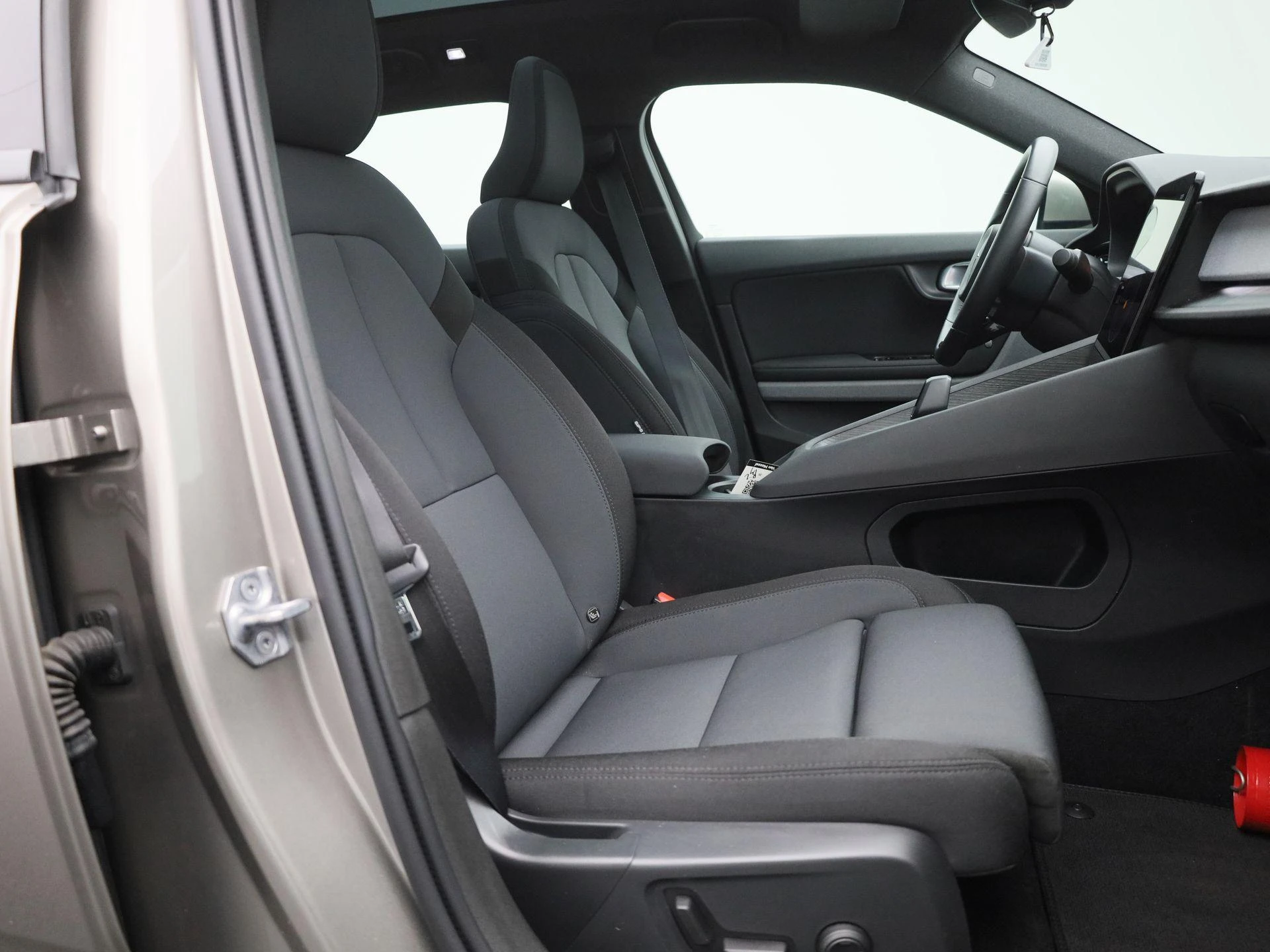 Polestar-2-image-36