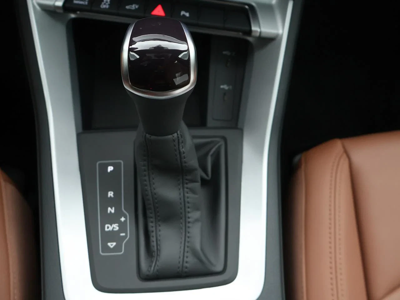 Audi Q3 Sportback PHEV Audi Q3 Sportback S line 45 TFSI e S tronic*245PK*PANO*LEDER*VIRTUAL COCKPIT*ACC*PDC*NAVI*APP-CONNECT