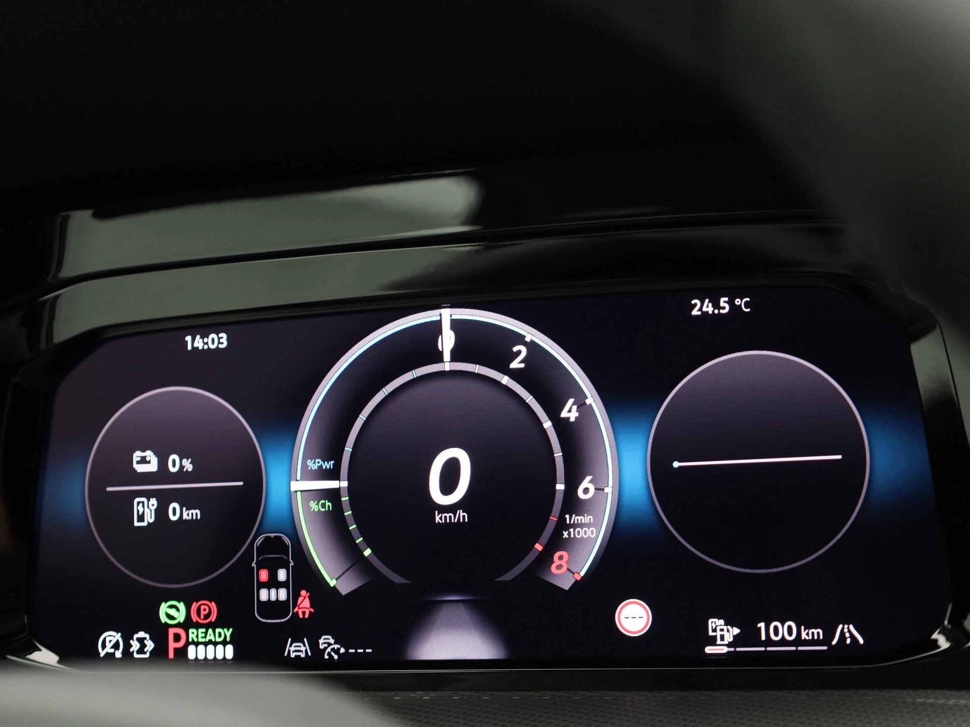 Volkswagen-Golf-image-24