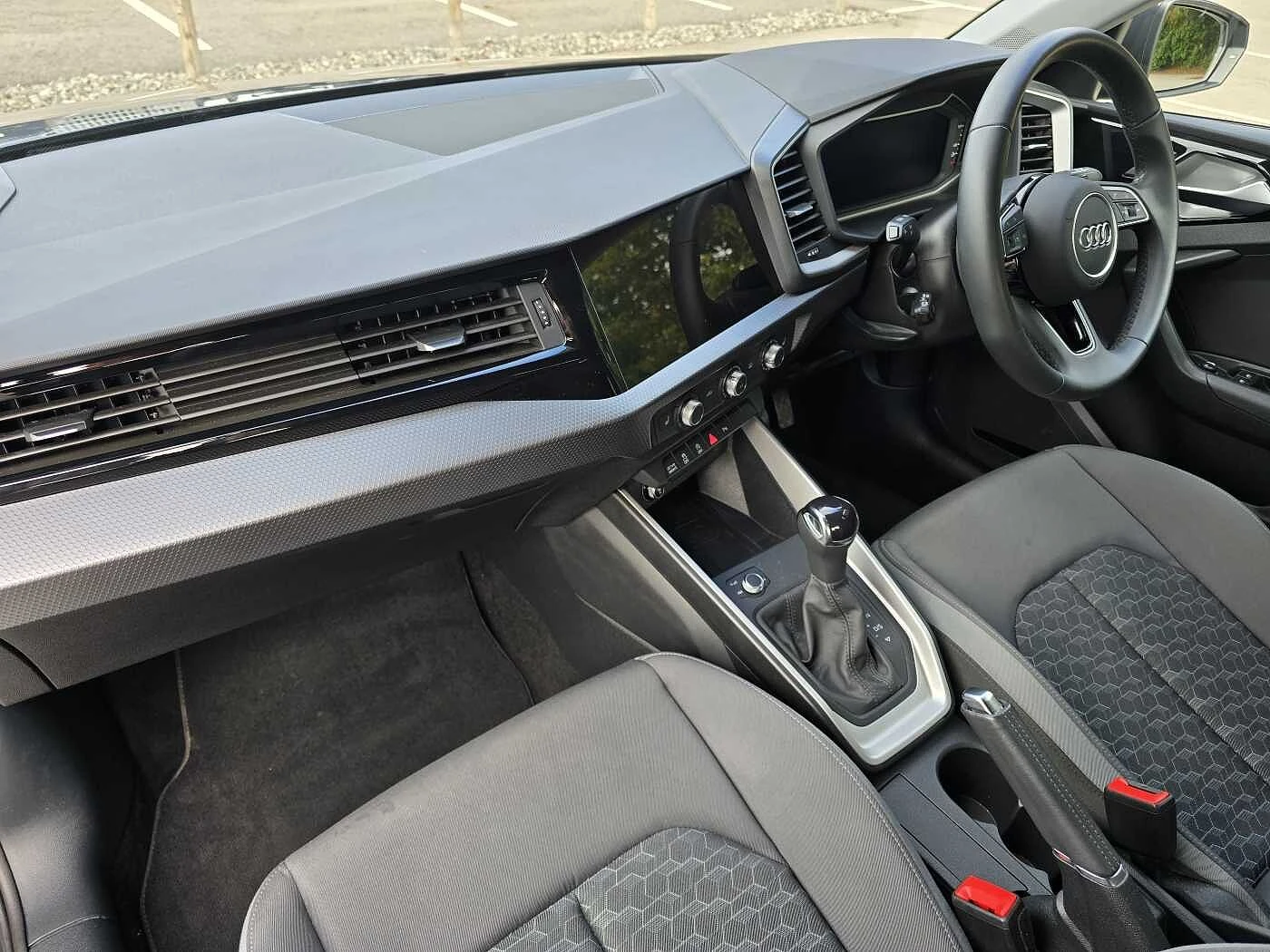 Audi-A1 Sportback-image-1