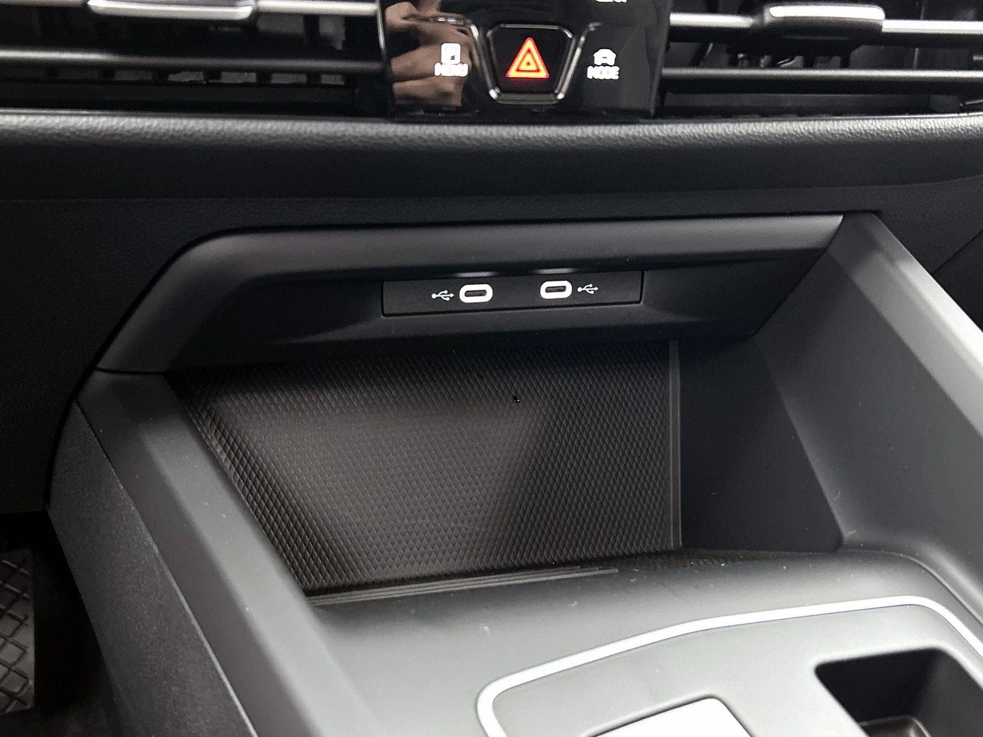 Volkswagen Golf - 36