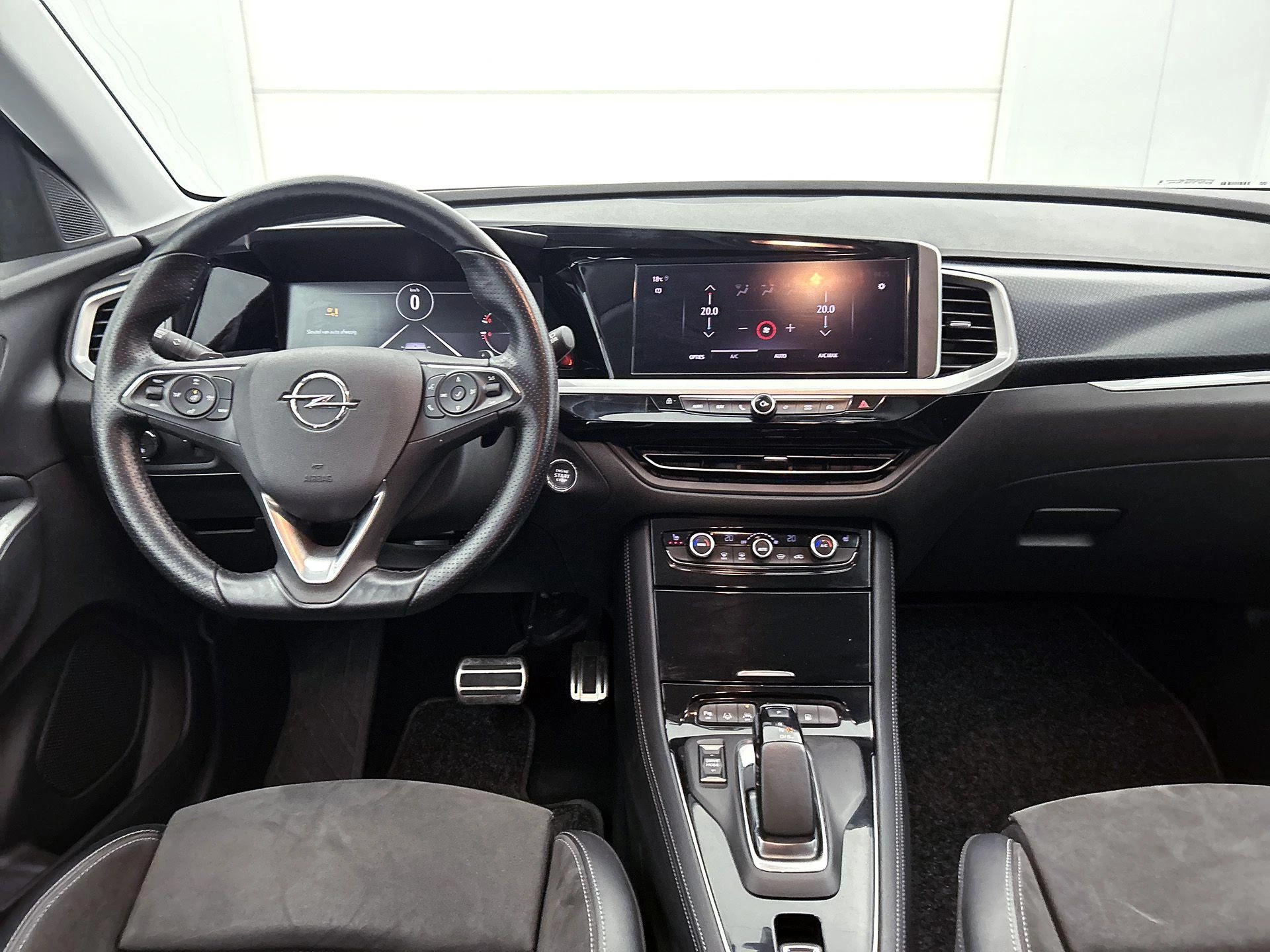 Opel-Grandland-image-21
