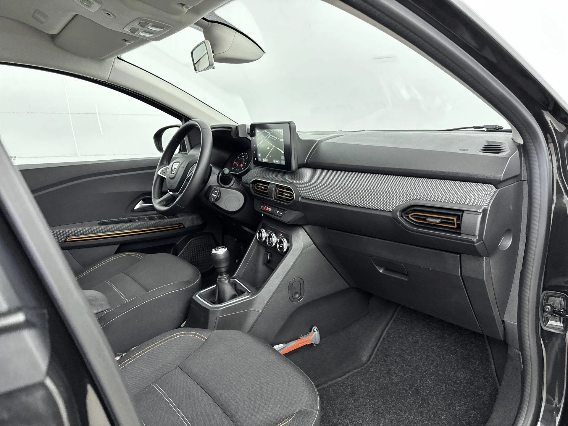 Dacia-Sandero Stepway-image-16