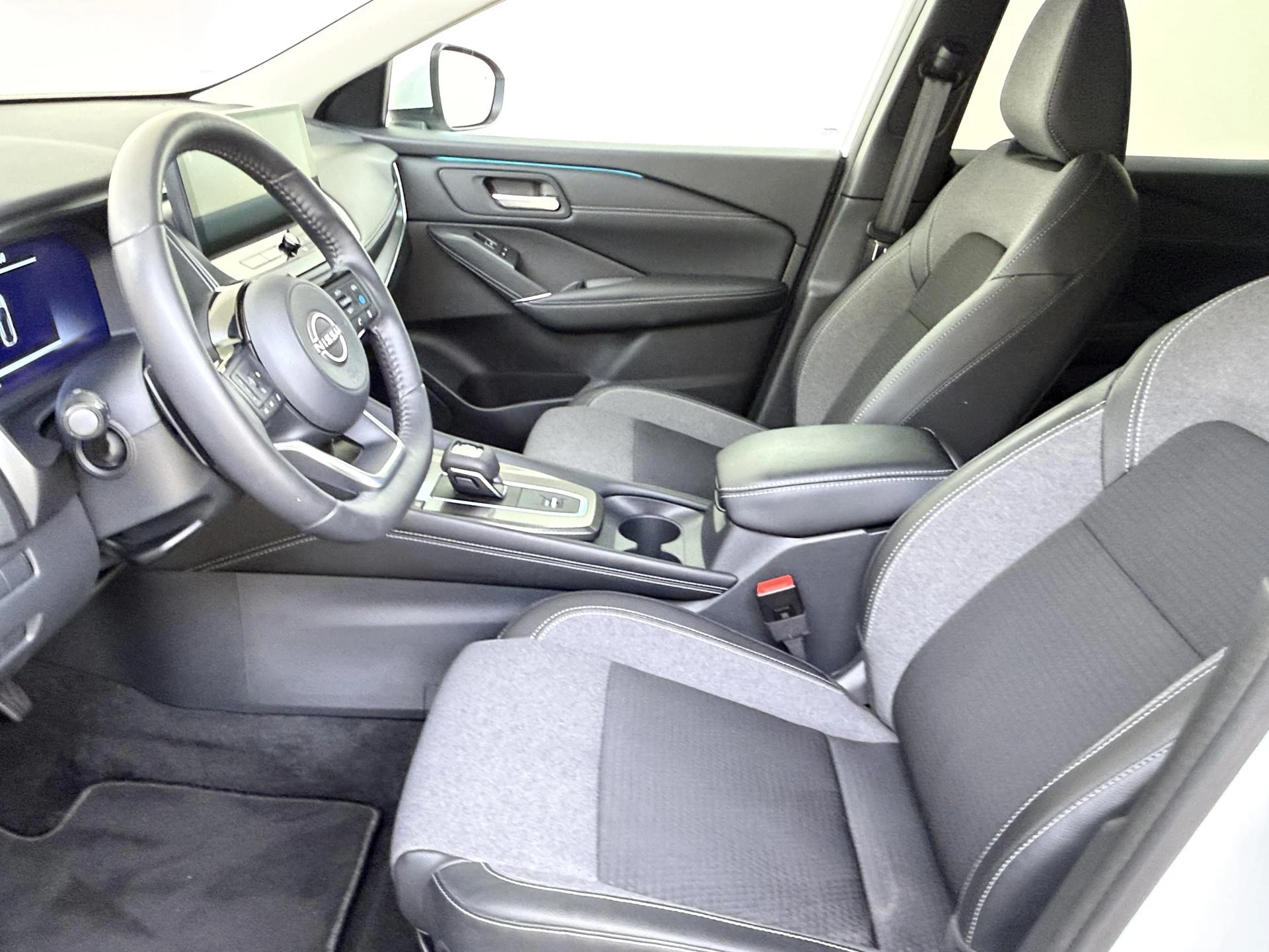 Nissan-QASHQAI-image-14