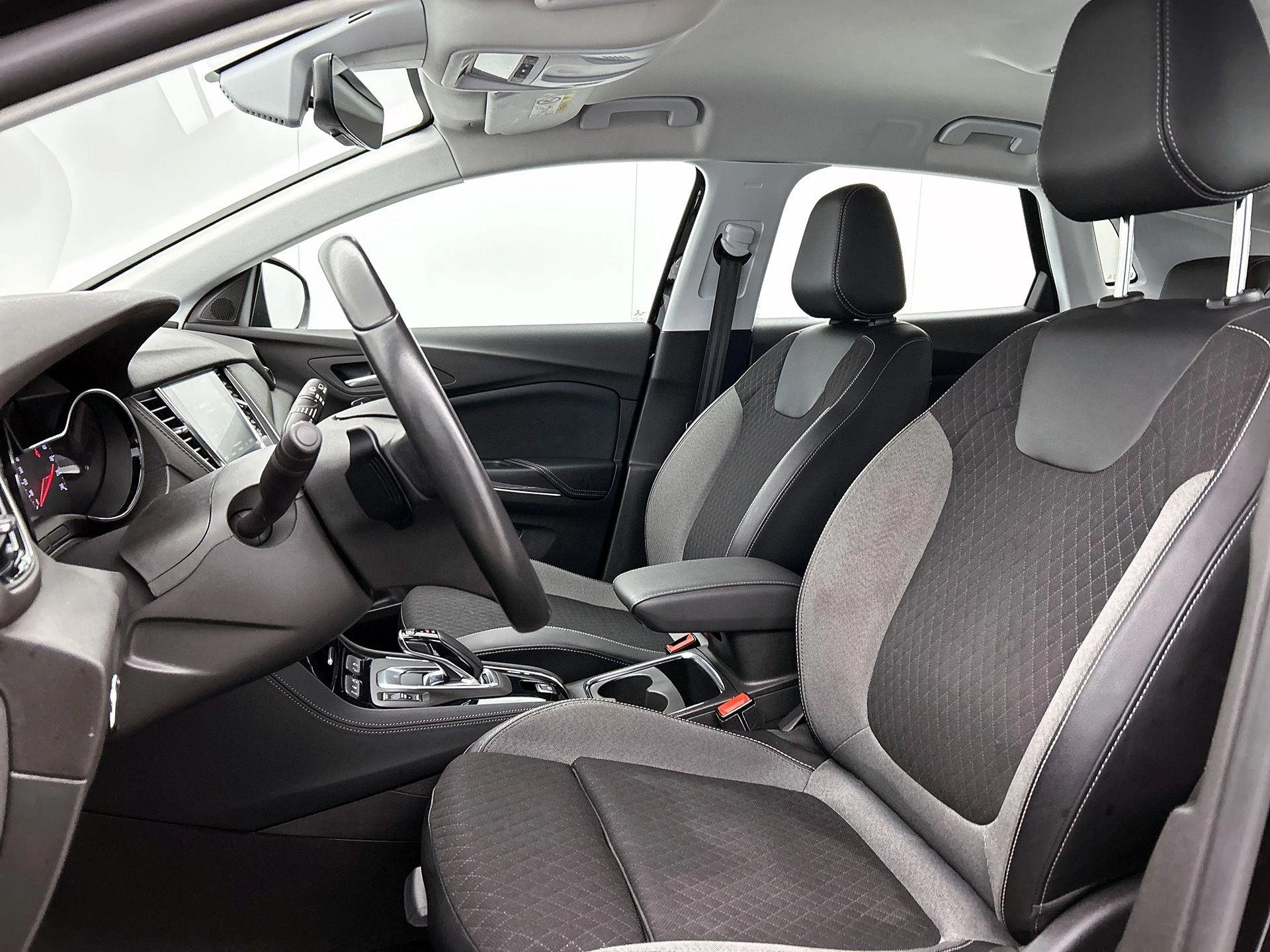 Opel-Grandland X-image-30