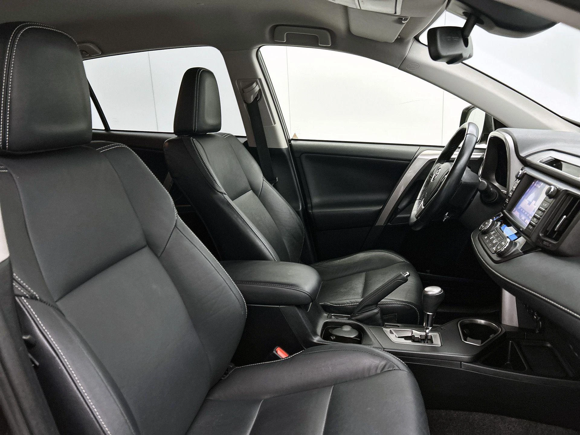 Toyota-RAV4-image-35