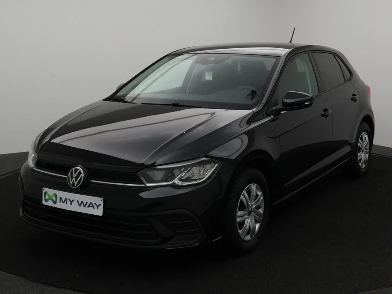 Volkswagen-Polo-image-0
