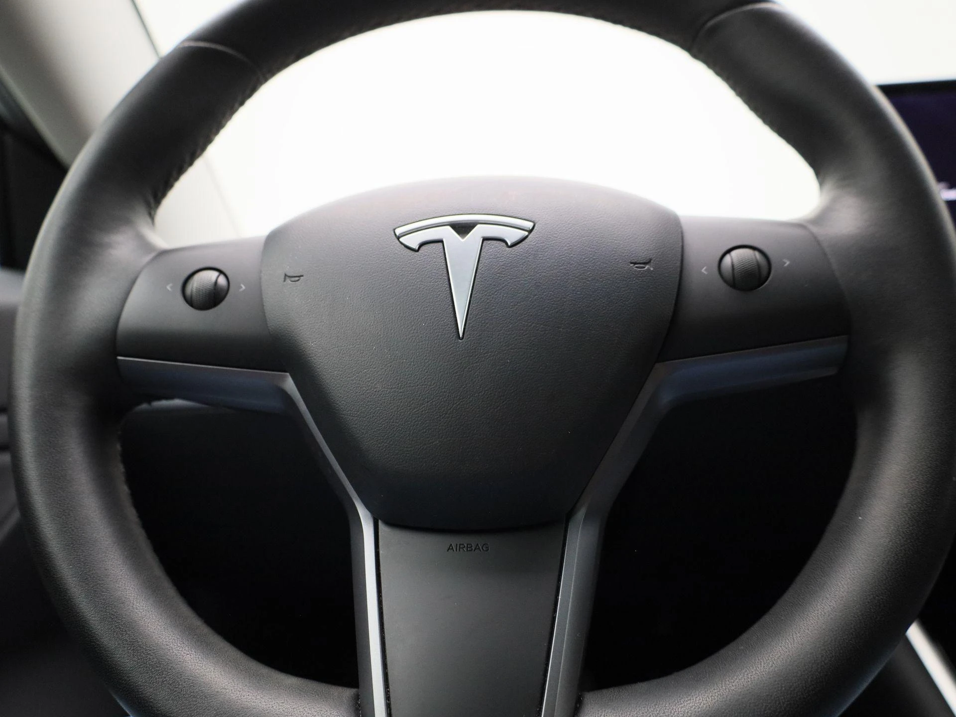 Tesla-Model 3-image-32