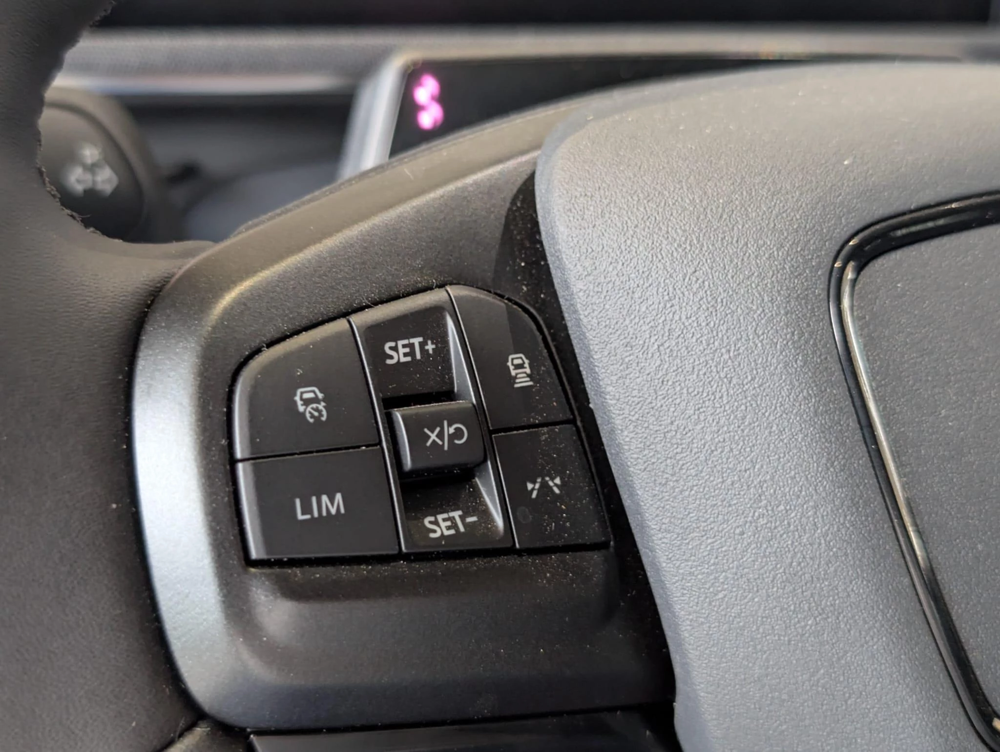 Ford-Mustang Mach-E-image-23