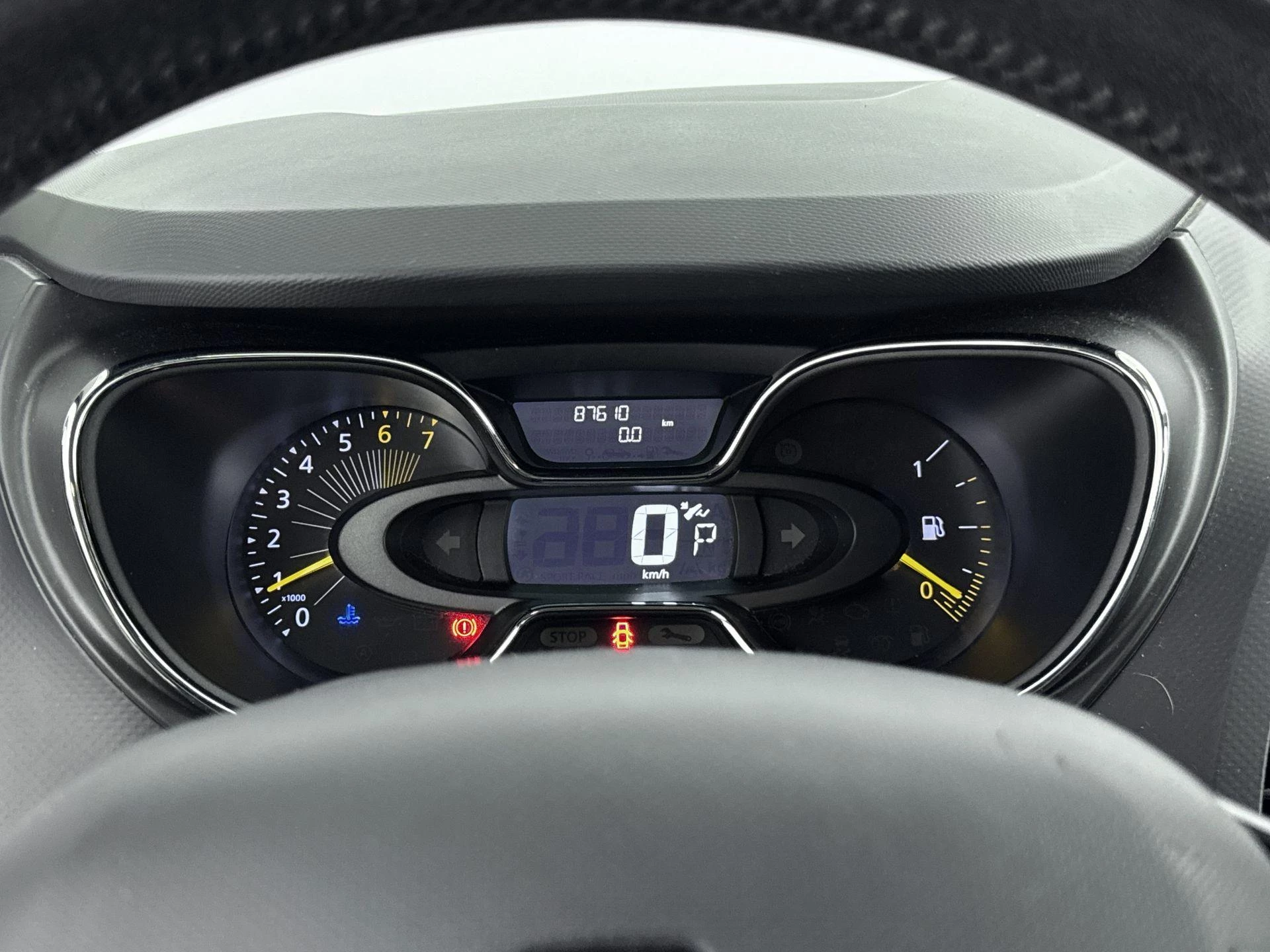Renault-Captur-image-11