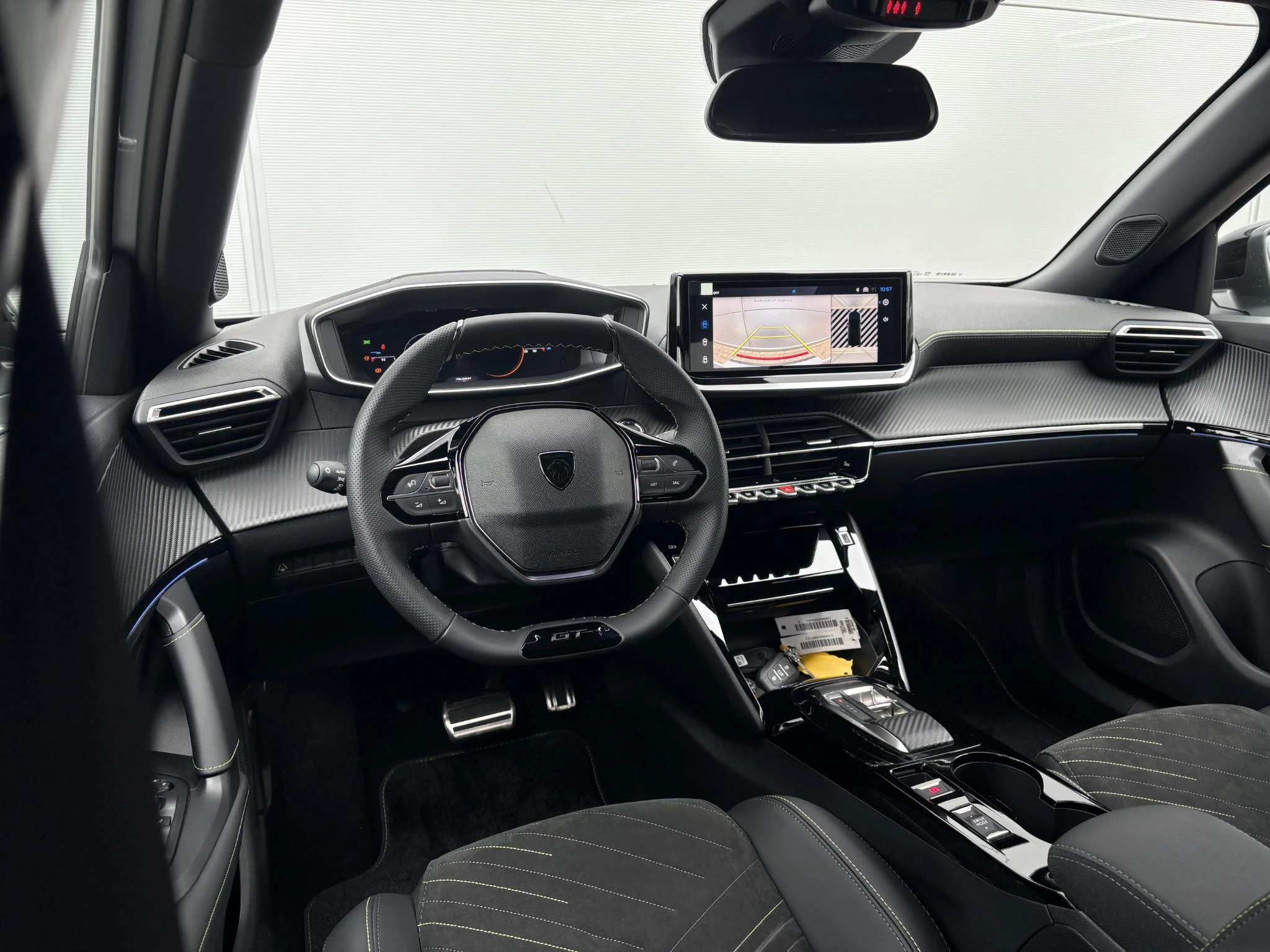 Peugeot 2008 1.2 Hybrid 145 GT
