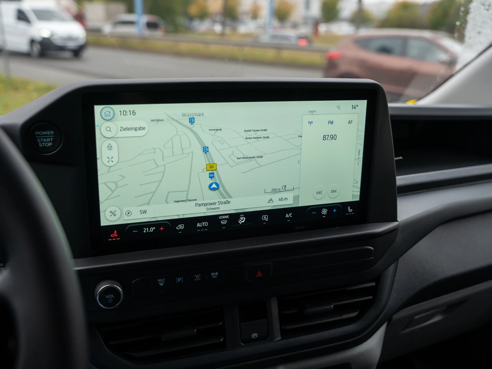 Ford-Transit Custom-image-12