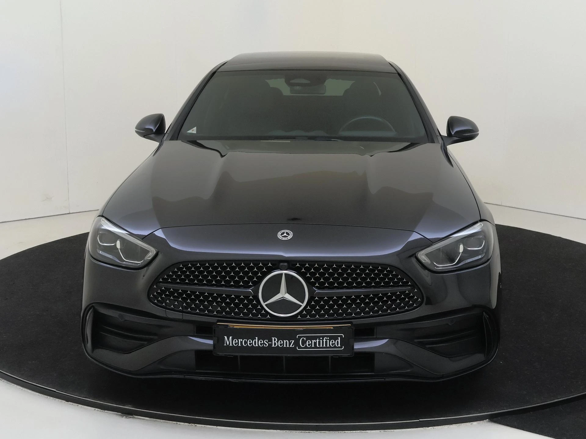 Mercedes-Benz-C-Klasse-image-5