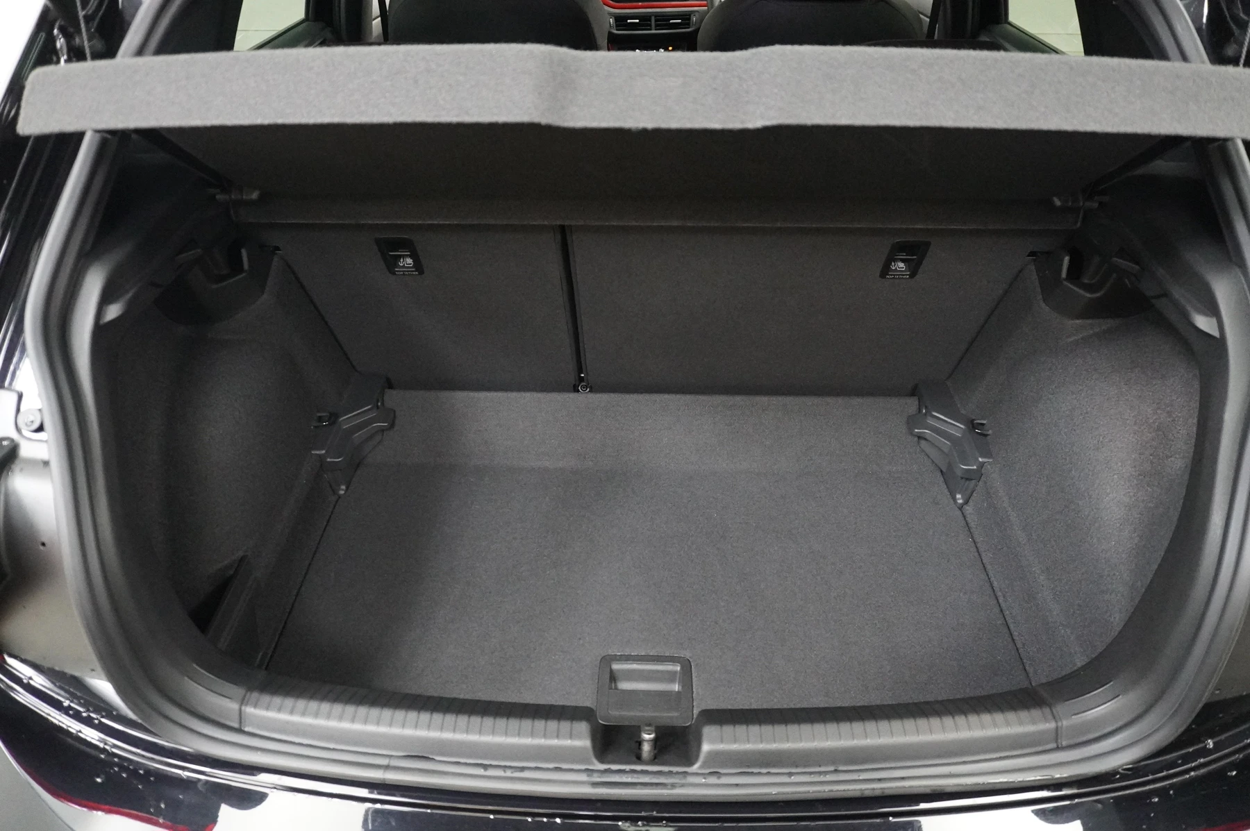 Volkswagen-Polo-image-15
