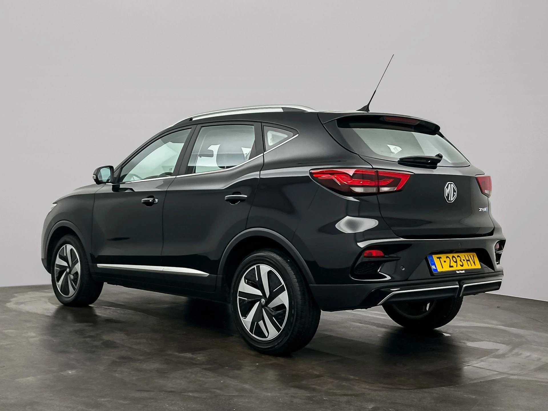 MG ZS EV Standard Range Luxury 50 kWh