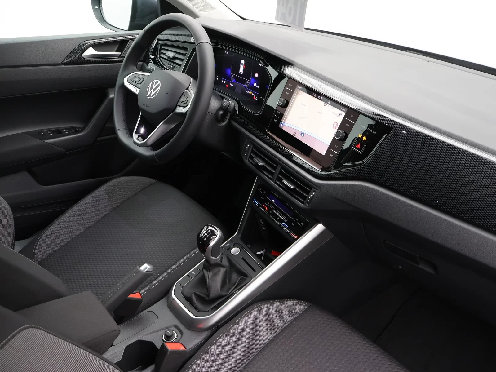 Volkswagen-Taigo-image-2