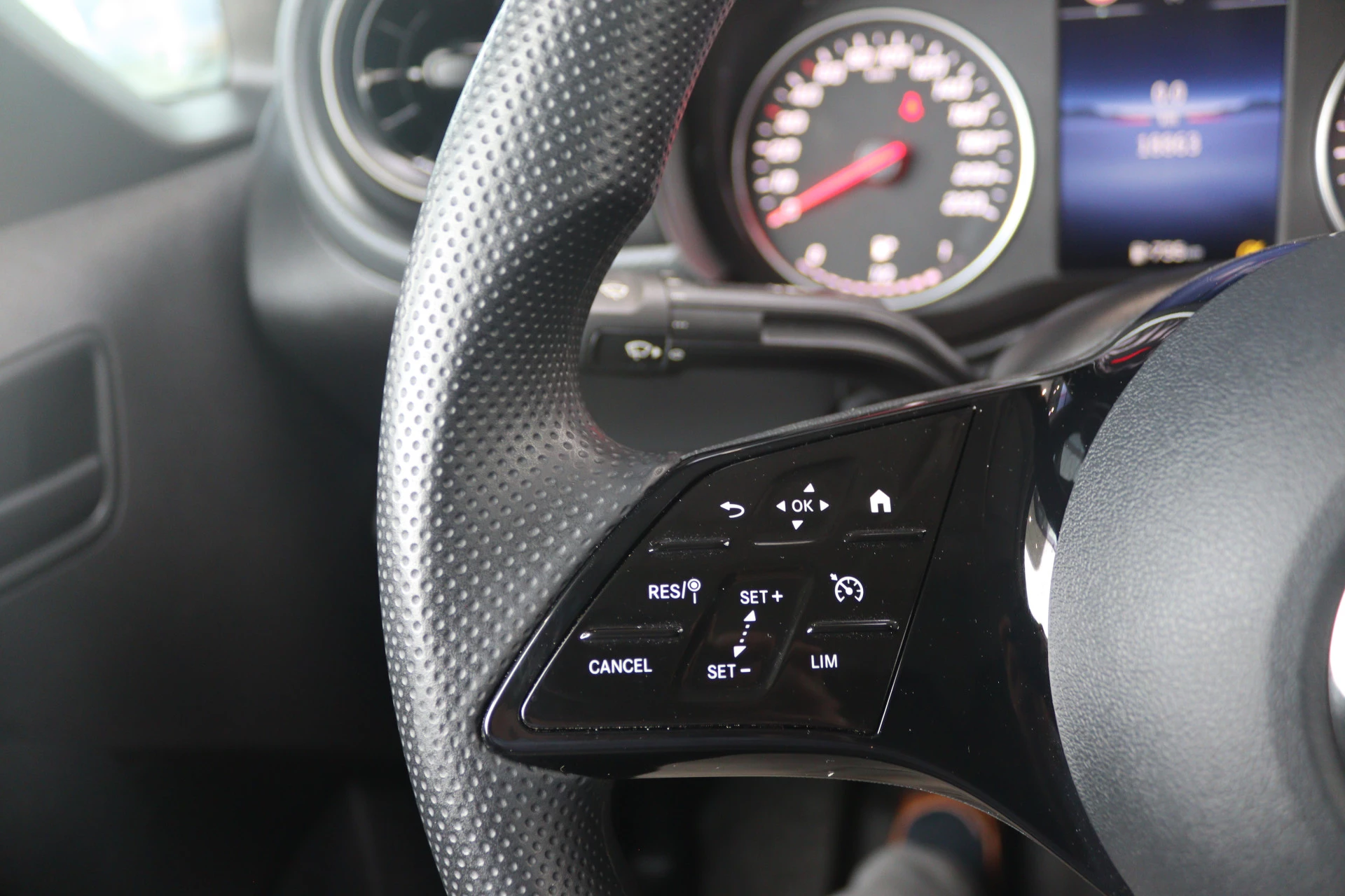 Mercedes-Benz-Citan-image-10