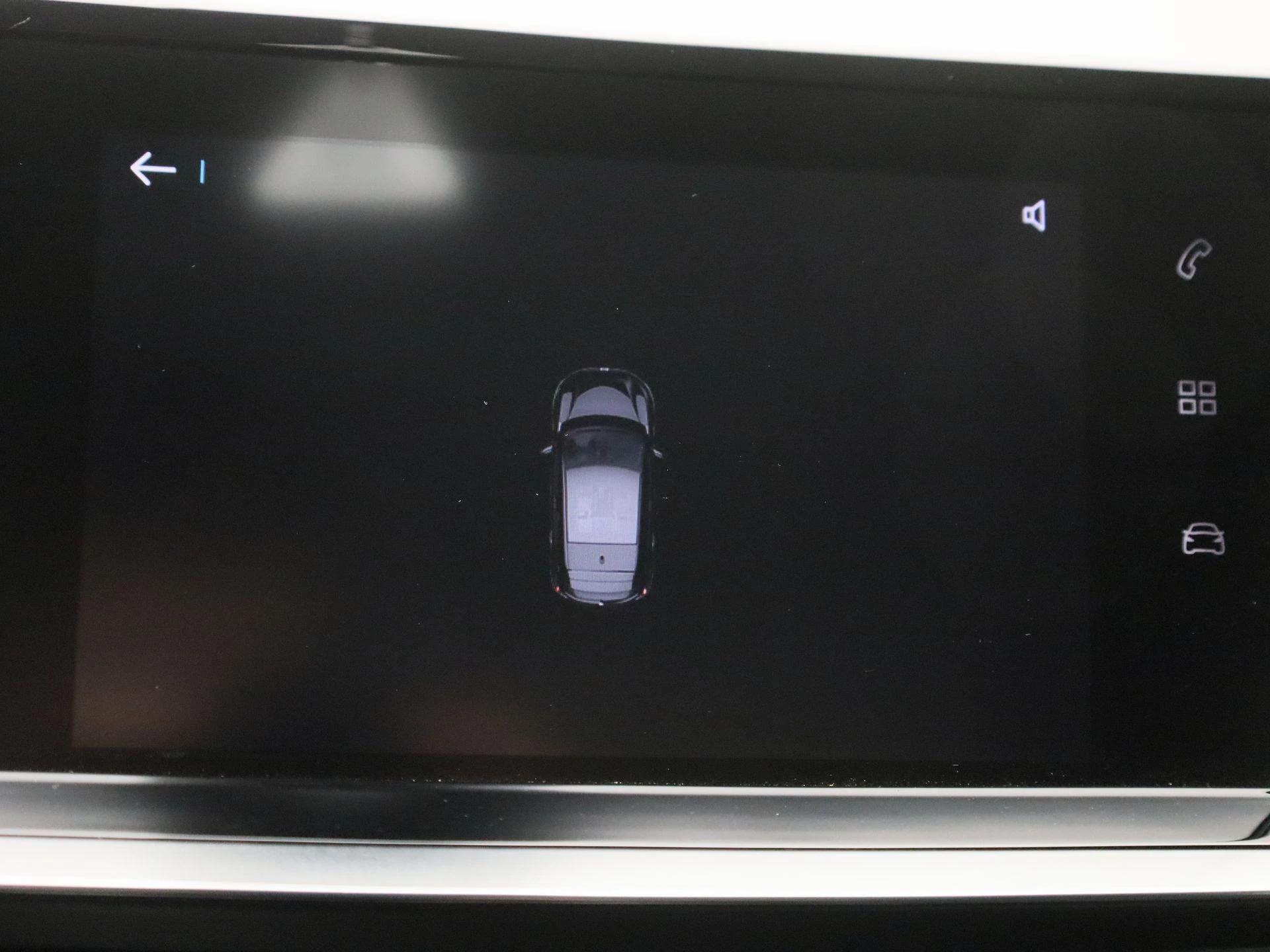 Peugeot-e-208-image-24